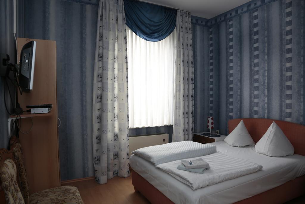 Hotel Sessellift Koblenz  Oda fotoğraf
